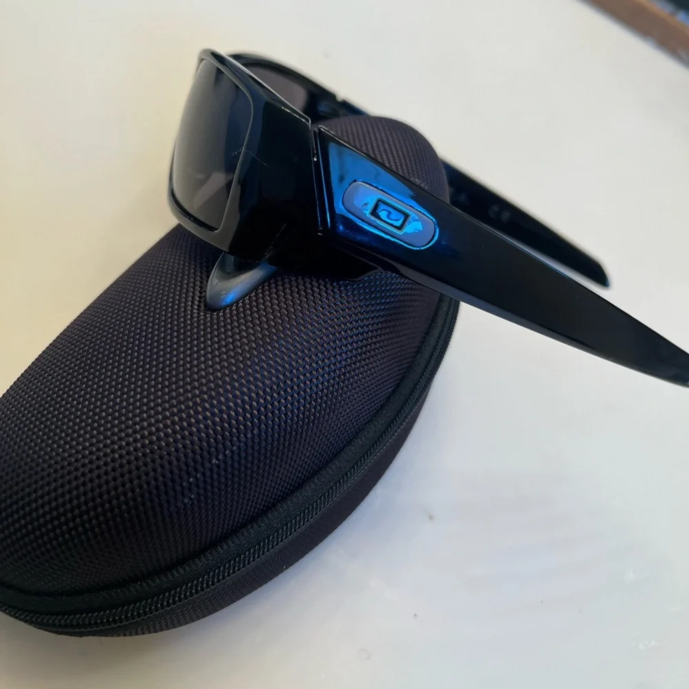 Oakley sunglasses